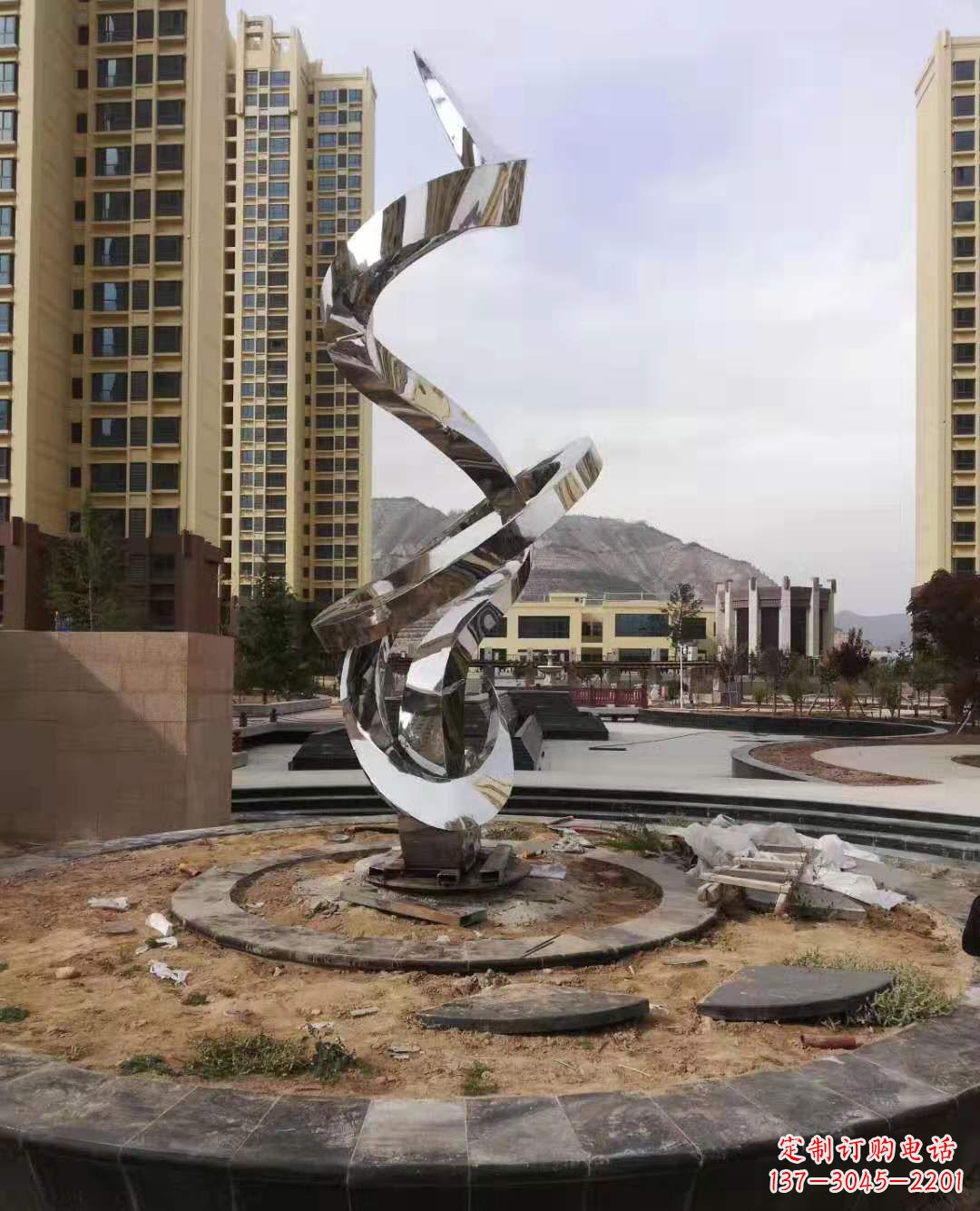 廊坊飘带雕塑美化城市空间的艺术