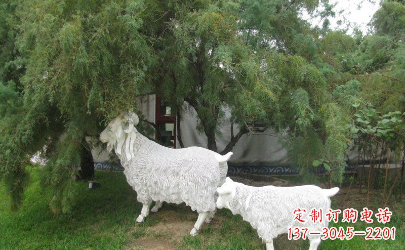 廊坊不锈钢山羊雕塑静谧中的动态美