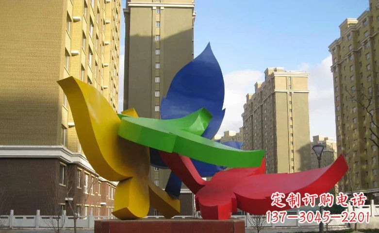 廊坊不锈钢树叶景观雕塑美丽而精致