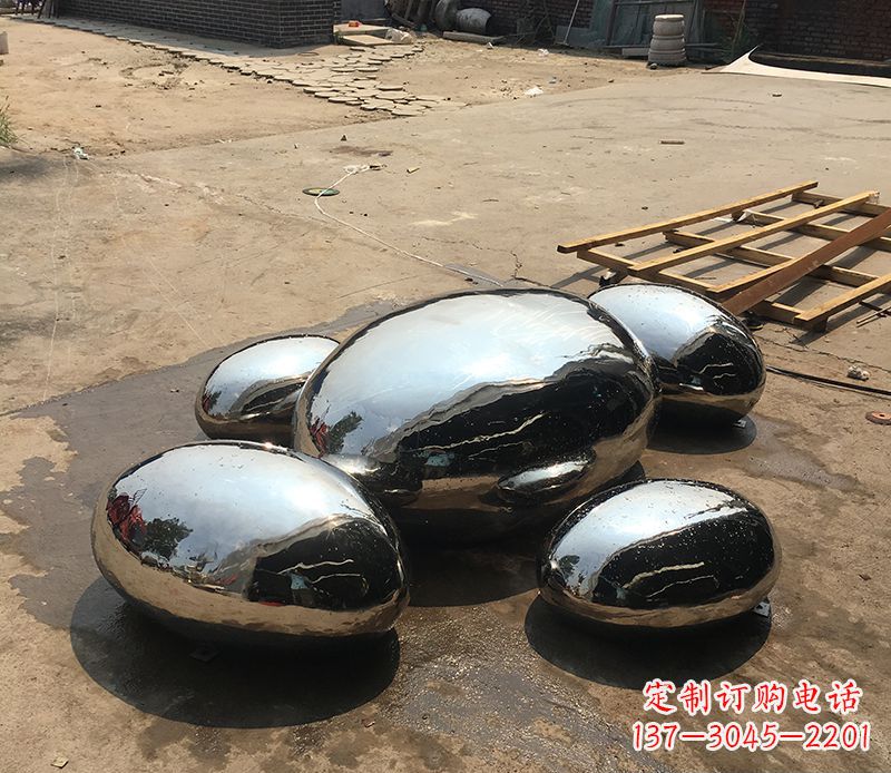 廊坊不锈钢水滴雕塑给景观增添独特魅力