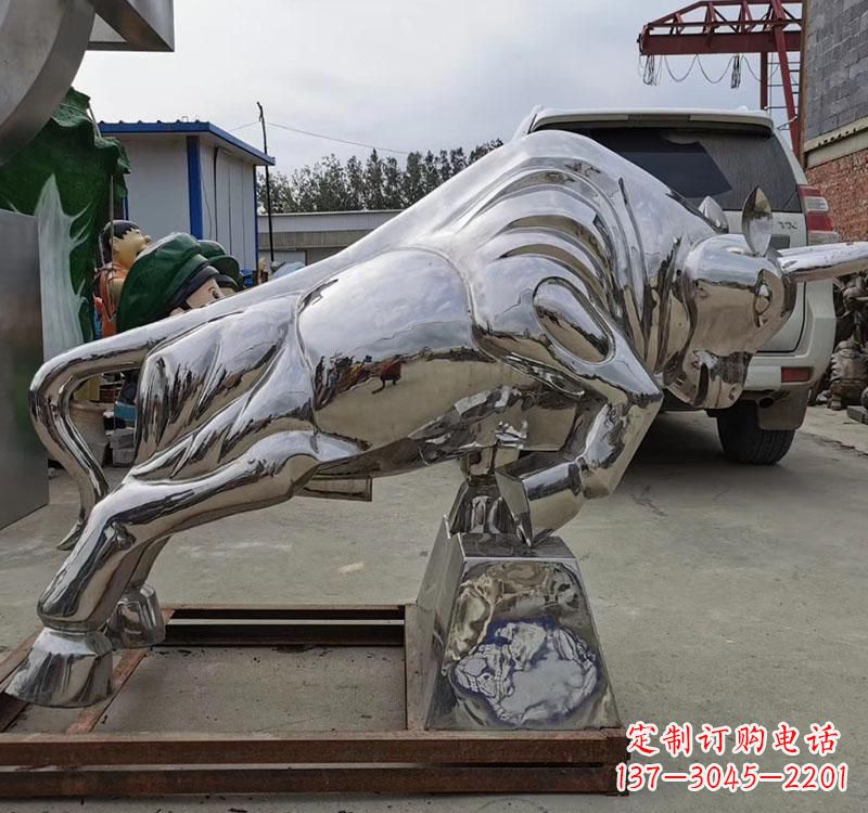 廊坊不锈钢拓荒牛雕塑象征勇敢和拼搏