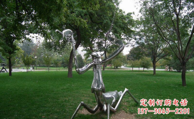 廊坊不锈钢螳螂古朴雅致的雕塑