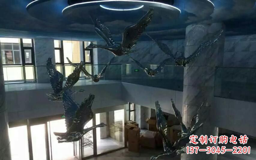 廊坊不锈钢天鹅雕塑赋予室内空间灵动之美