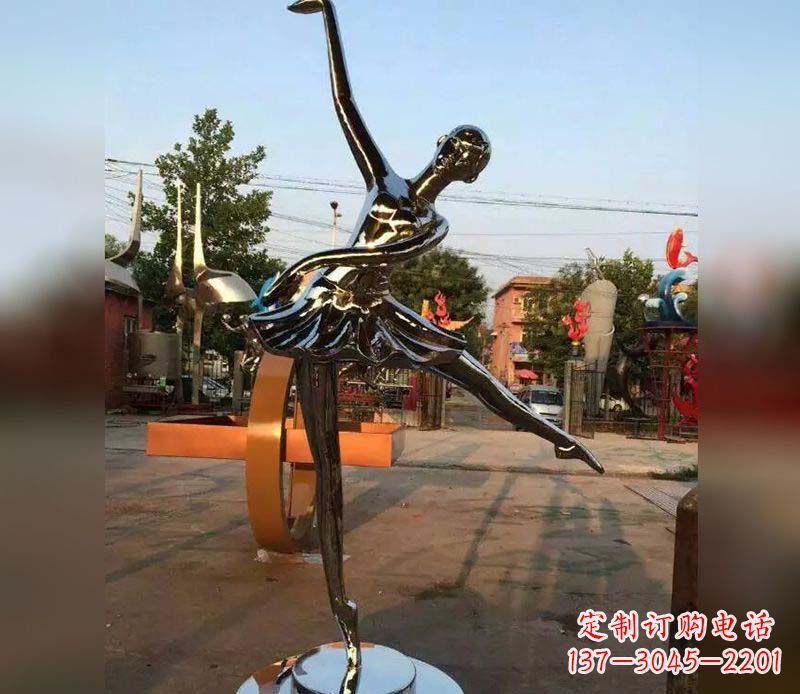 廊坊精美不锈钢美女雕塑
