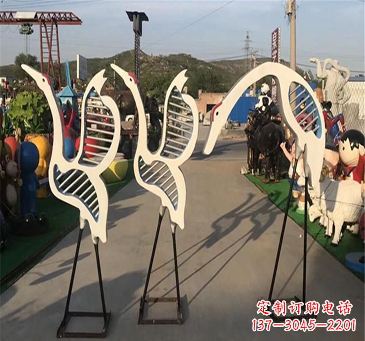 廊坊精美不锈钢仙鹤雕塑