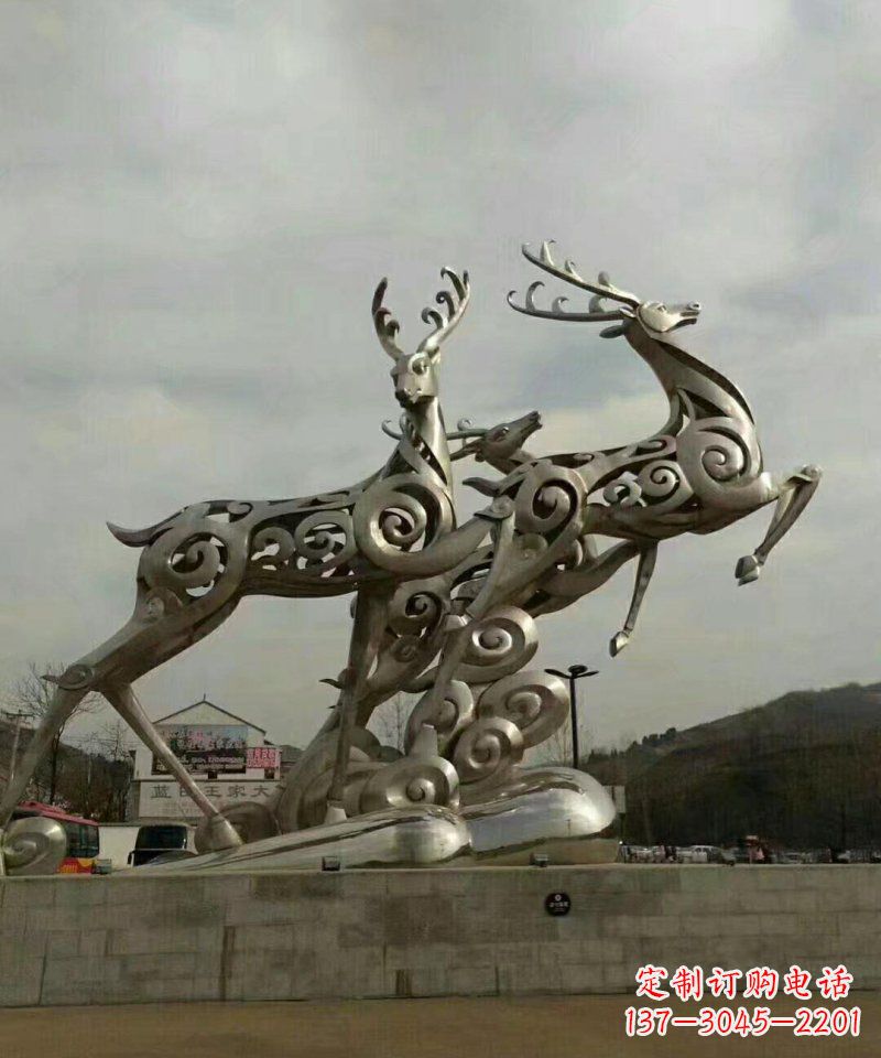 廊坊梅花鹿雕塑——祥云梅花鹿广场的标志