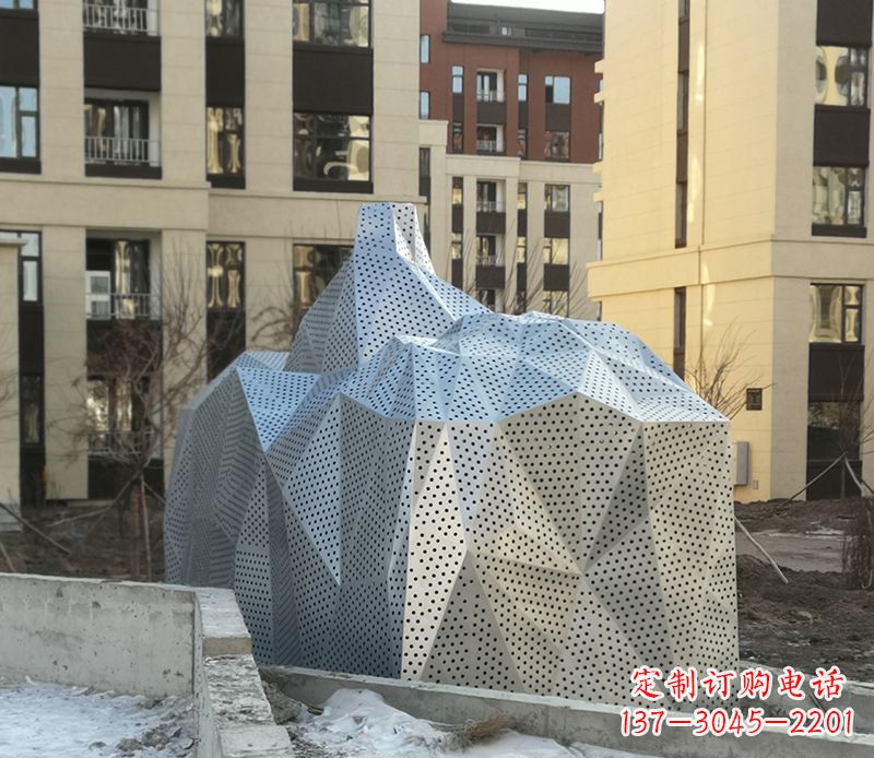 廊坊不锈钢小区假山雕塑雕塑点缀小区美景
