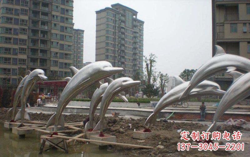 廊坊海豚雕塑——欣赏不锈钢小区的精美绝伦