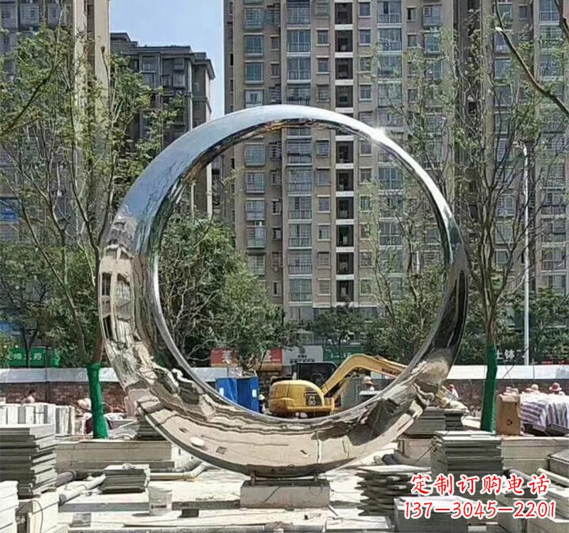 廊坊不锈钢艺术圆环雕塑——艺术的精粹