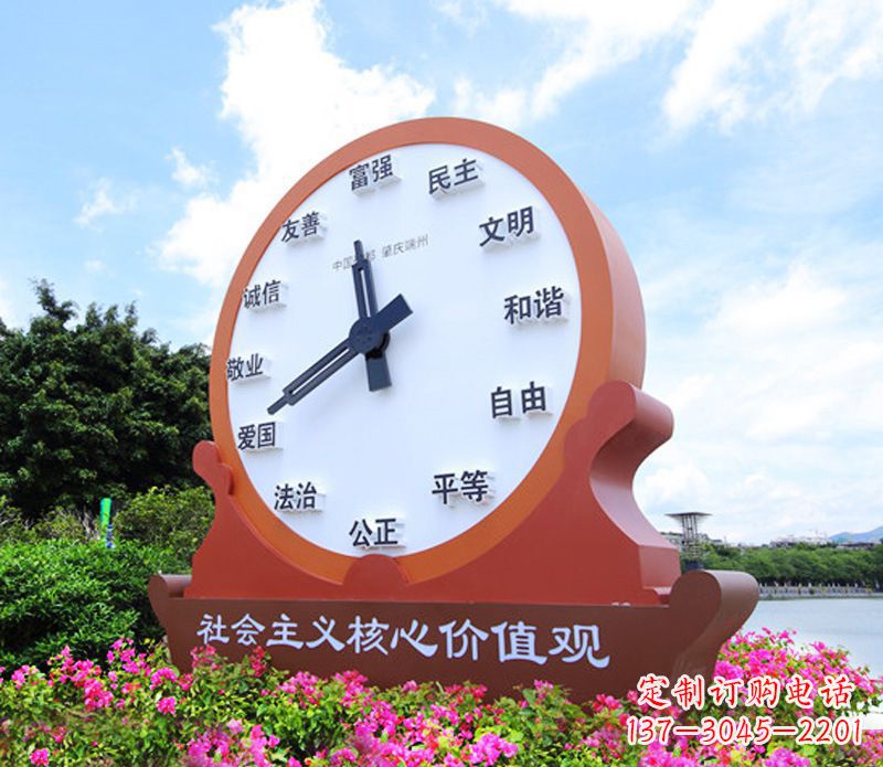 廊坊价值观雕塑以不锈钢钟表为蓝本