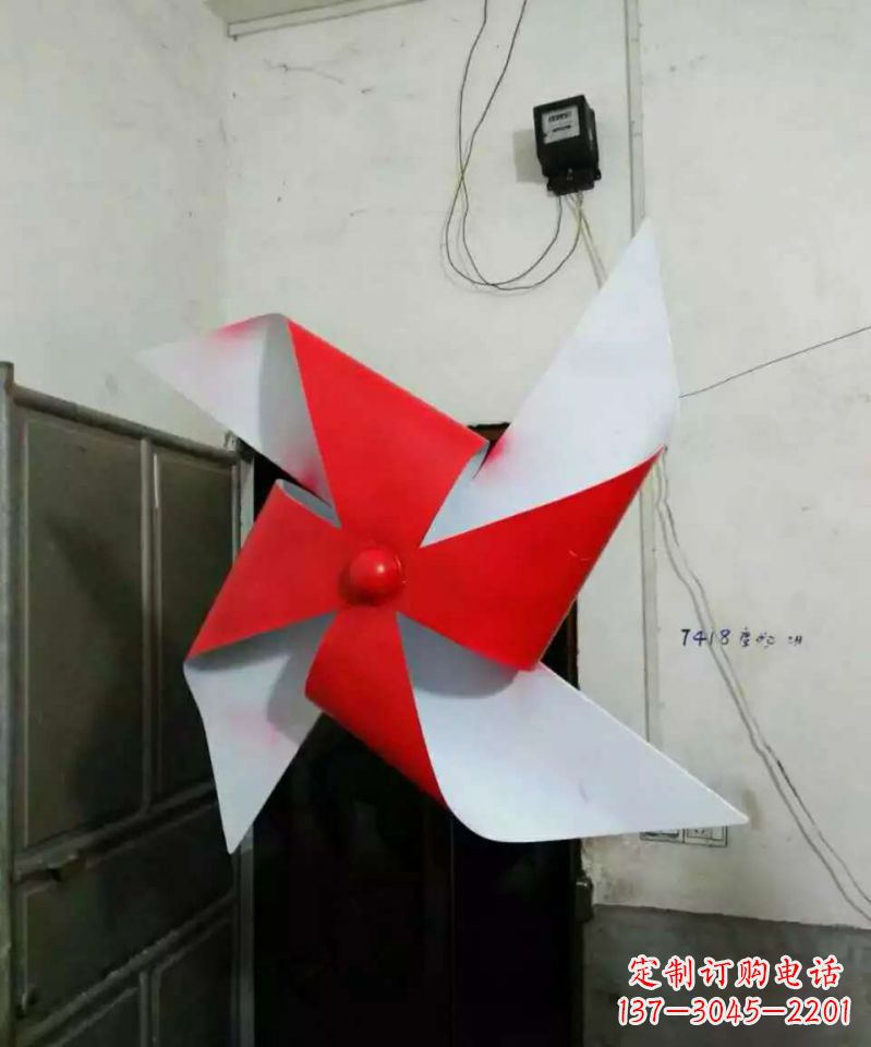 廊坊彩色不锈钢风车雕塑色彩缤纷的艺术瑰宝