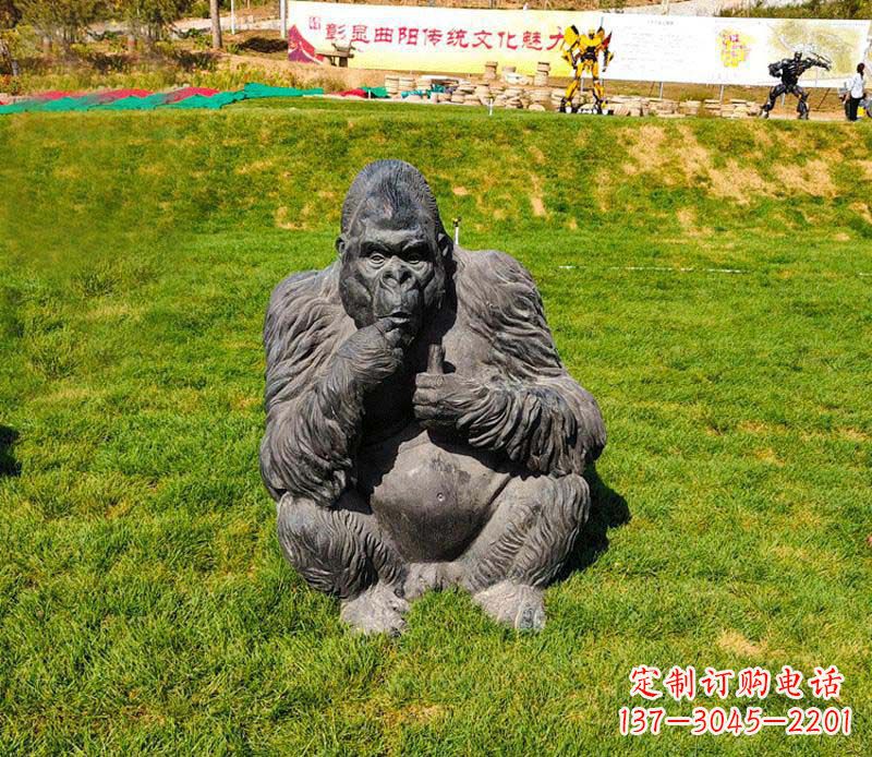 廊坊猩猩雕塑——草坪猩猩公园的艺术精品