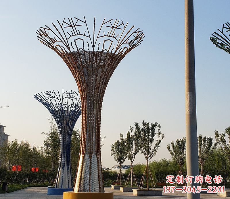 廊坊城市景观的点缀——不锈钢树叶雕塑