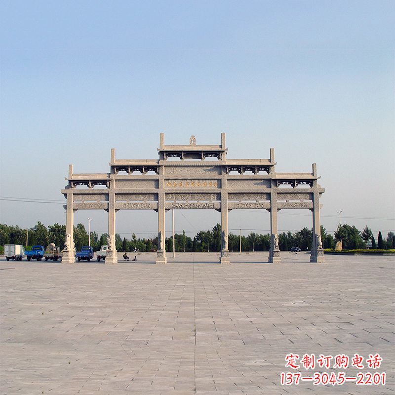廊坊精美石雕牌坊点缀城市广场