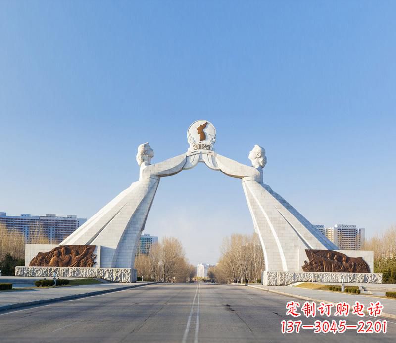 廊坊城市街道的拱门雕塑——让城市更加精彩