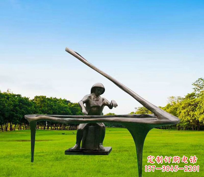 廊坊钢琴之音铸成雕塑