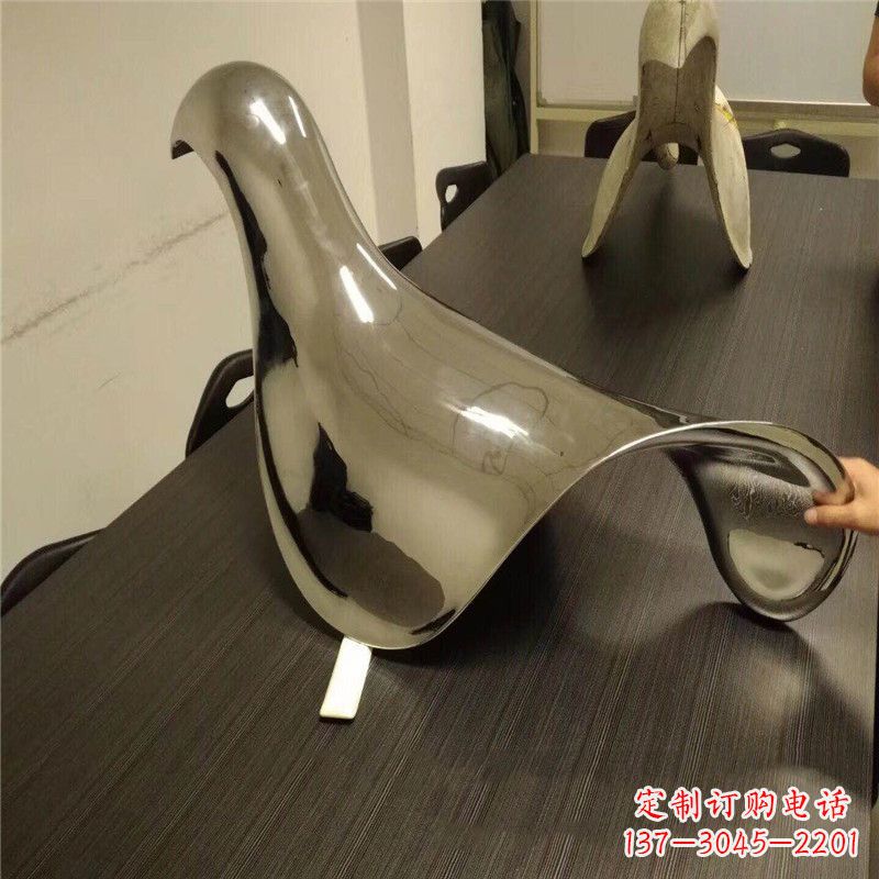 廊坊鸽子雕塑——精致的抽象艺术