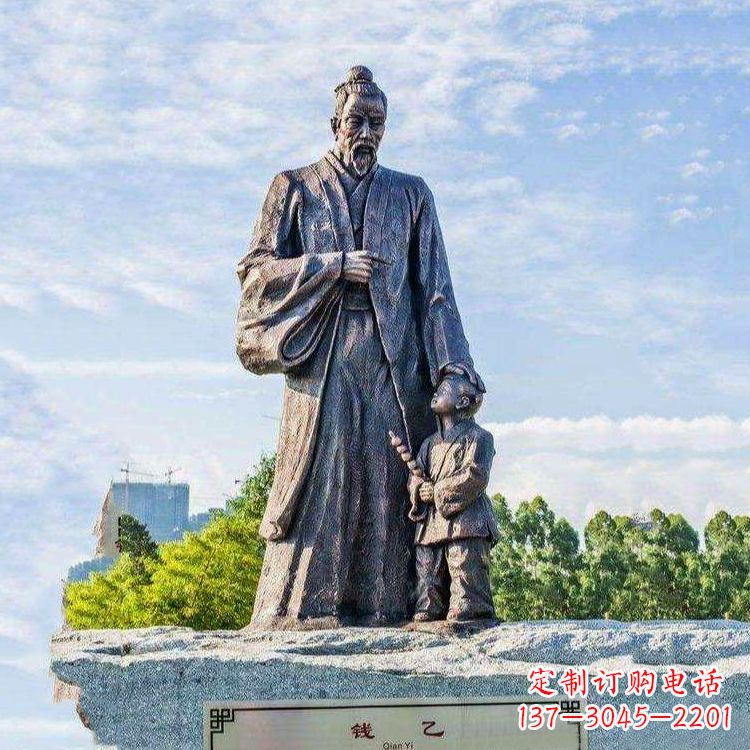 廊坊纯铜钱乙雕像传承历史的象征