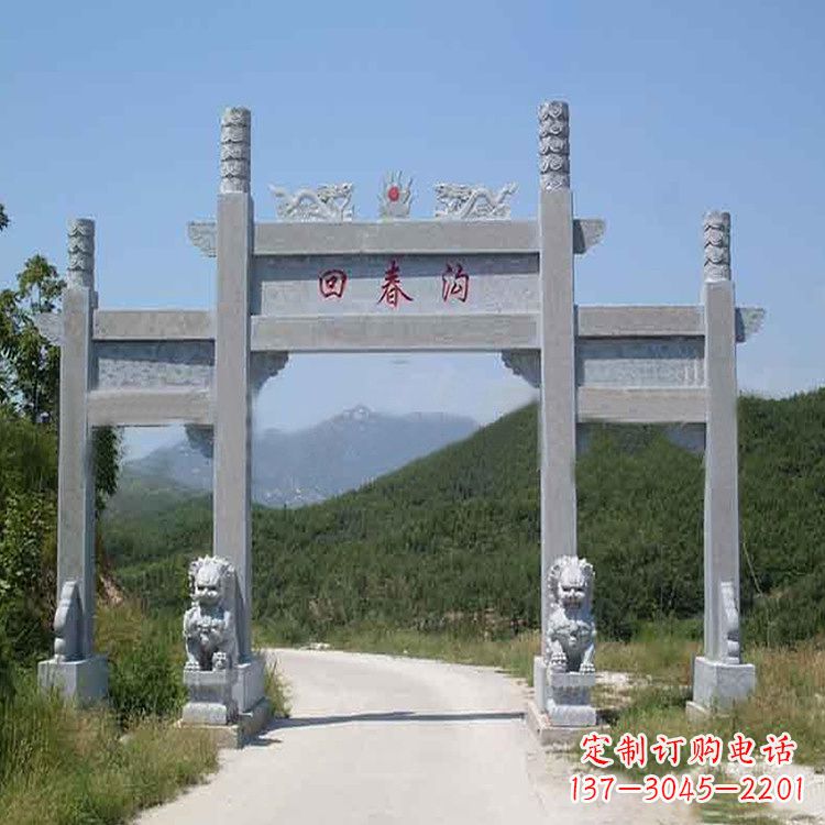 廊坊村落中的牌坊雕塑传承民间文化