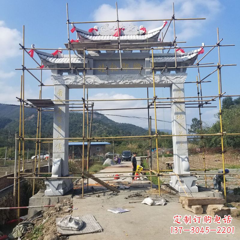 廊坊村庄石牌坊雕塑传承民间文化