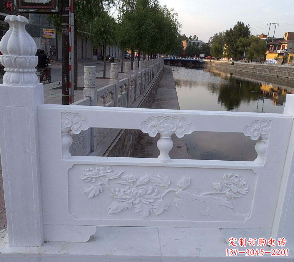 廊坊大理石荷花栏板雕塑