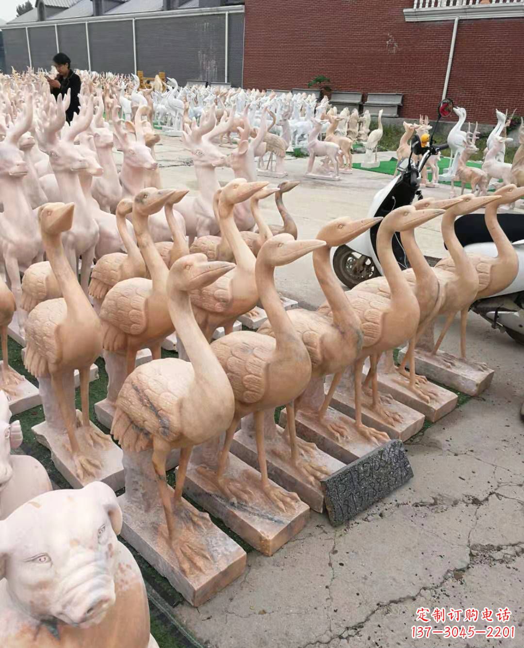 廊坊丹顶鹤大理石雕塑