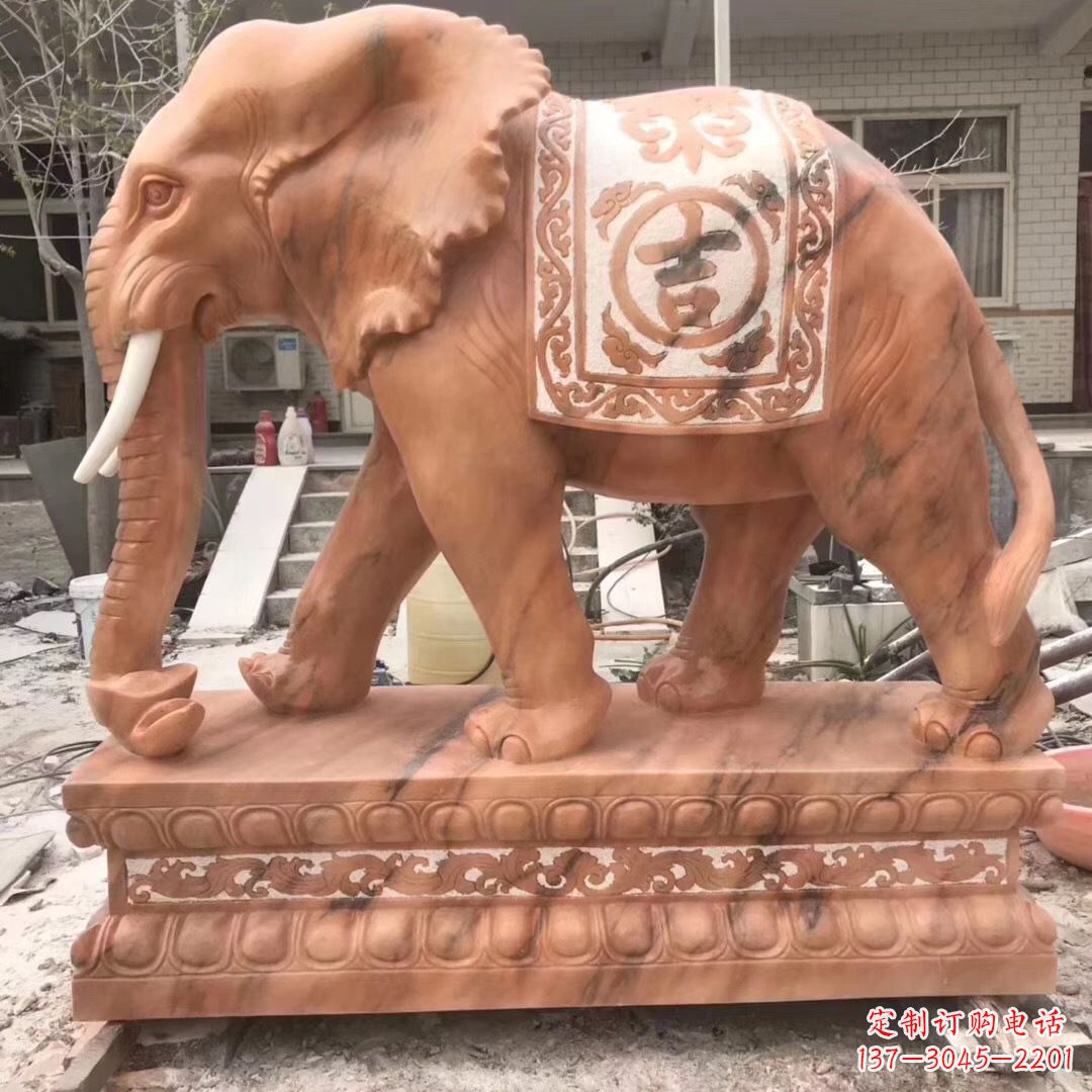 廊坊大象柱子石雕景区