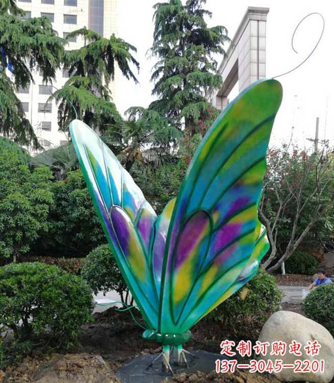廊坊华丽璀璨的蝴蝶彩绘雕塑