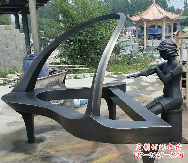 廊坊钢琴抽象铜雕