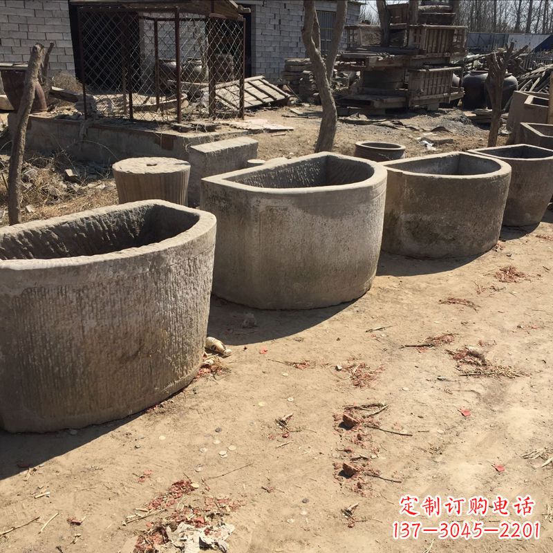 廊坊中领雕塑——仿古做旧弧形石槽雕塑