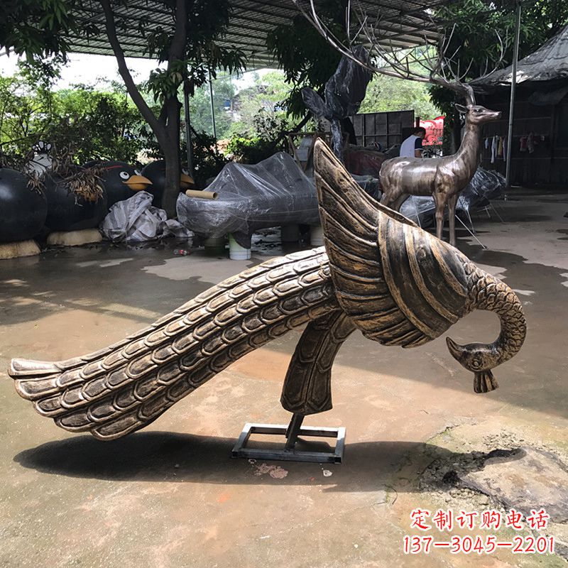 廊坊仿铜玻璃钢定制孔雀雕塑