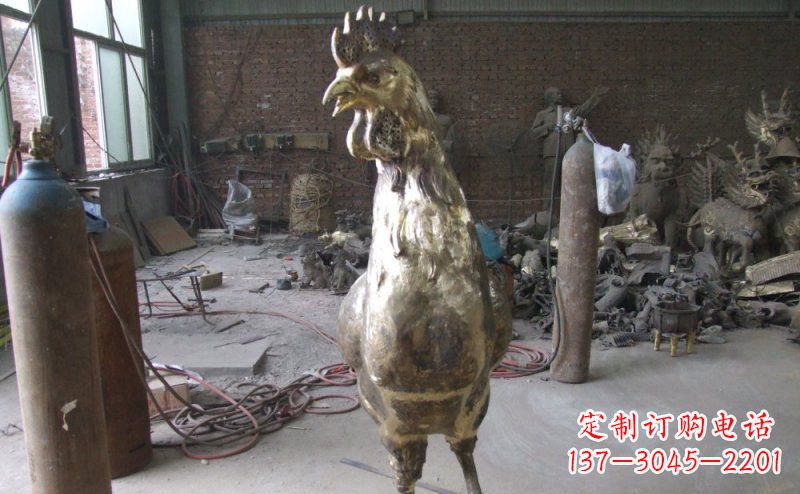 廊坊雕刻公鸡铜雕,铸就艺术之美
