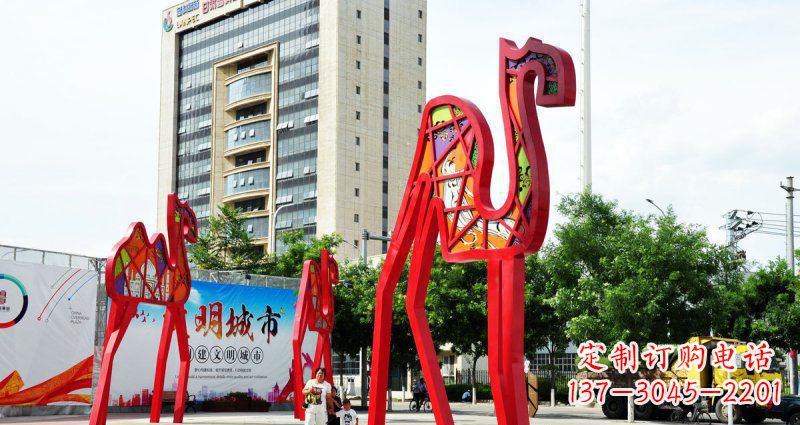 廊坊品质精良的公园不锈钢骆驼雕塑