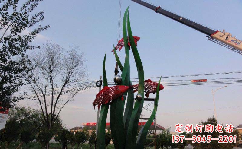 廊坊欧洲风格鲤鱼不锈钢雕塑