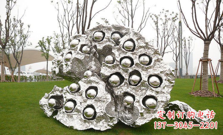廊坊不锈钢莲蓬雕塑浓缩东方文化的美感