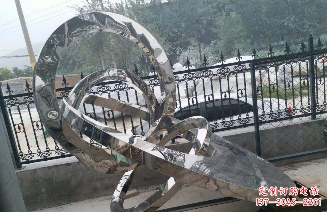 廊坊宁静湖畔,圆环景观雕塑助公园璀璨