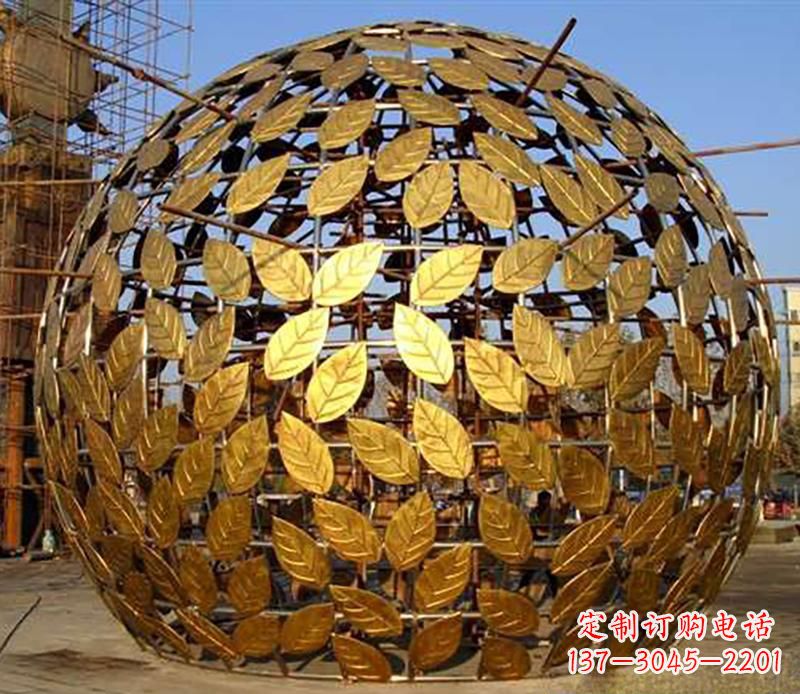 廊坊不锈钢树叶镂空球景观雕塑