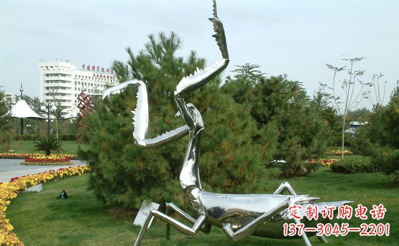 廊坊不锈钢雕刻螳螂摆件