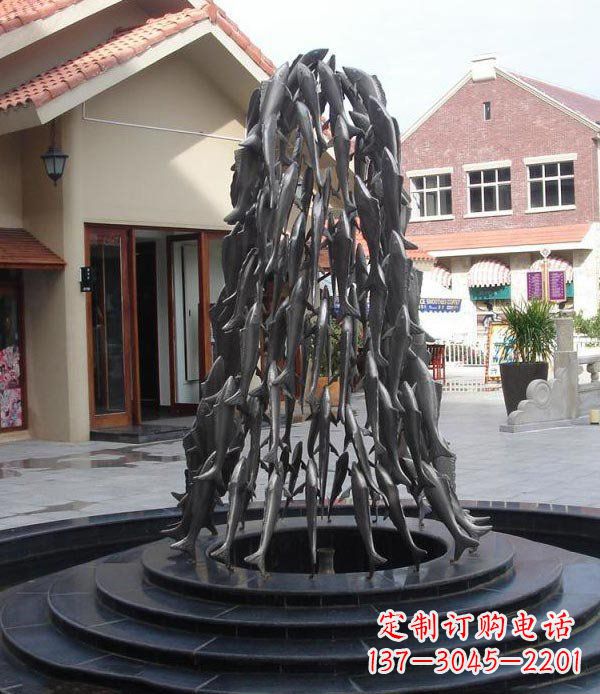 廊坊跃动的生命——景区向上游的鱼群喷泉雕塑