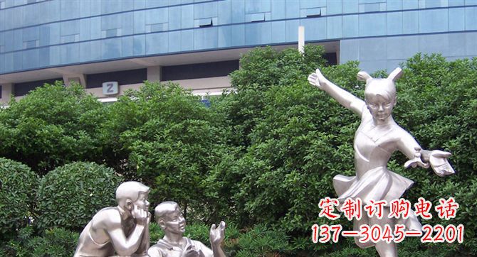 廊坊优质不锈钢学生人物雕塑