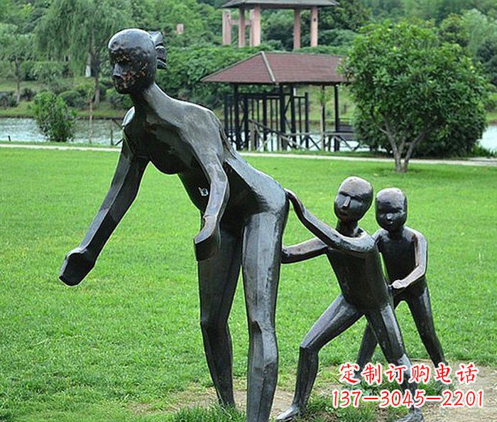 廊坊雄伟磅礴,象征智慧的老鹰铜雕