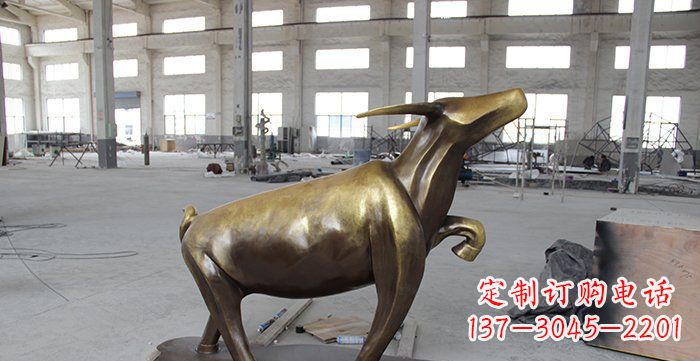 廊坊铜制华丽小牛动物雕塑