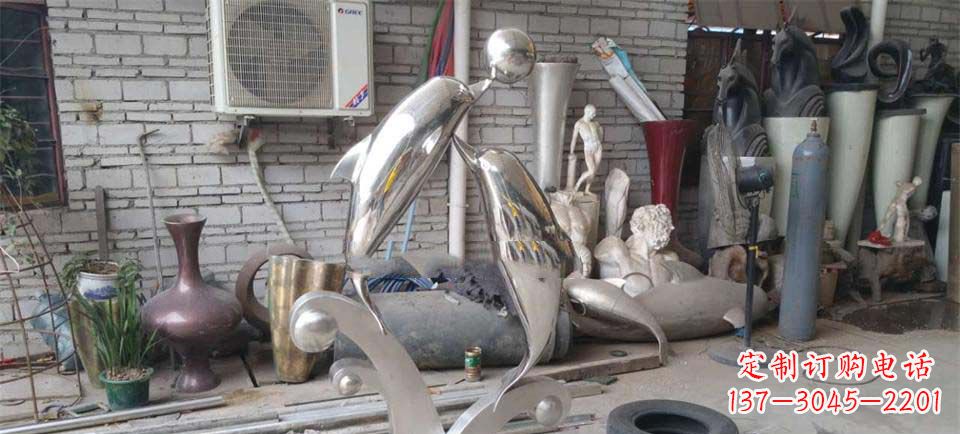 廊坊艺术品般的不锈钢海豚顶球雕塑