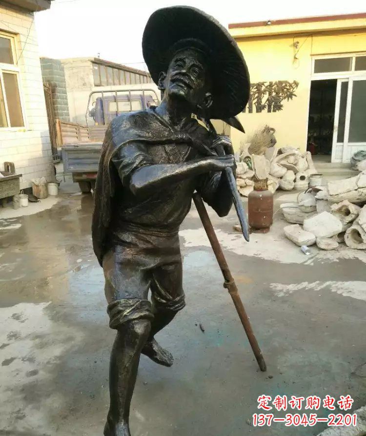 廊坊公园渔夫铜雕