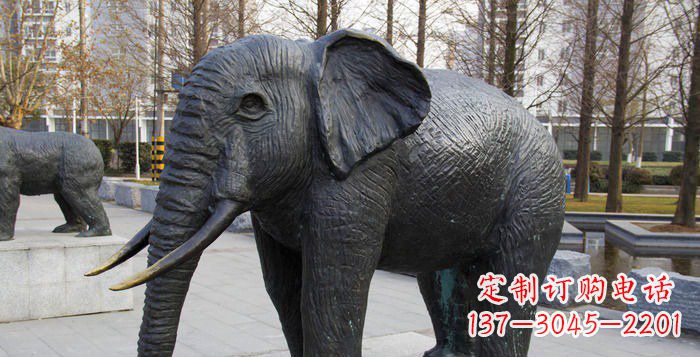 廊坊公园大象动物雕塑