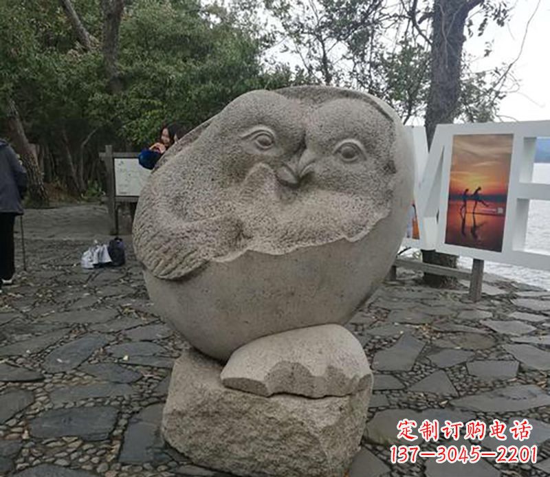 廊坊公园动物鸳鸯石雕