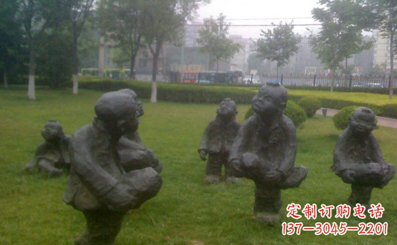 廊坊中领雕塑为您打造精美的儿童斗鸡雕塑