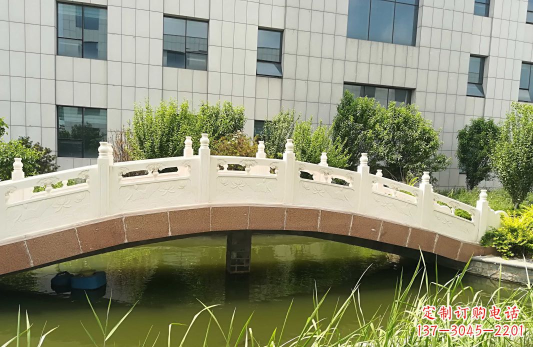 廊坊手工制作的汉白玉石拱桥雕塑
