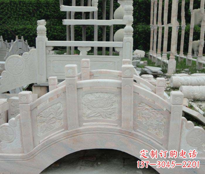廊坊公园景观晚霞红石拱桥