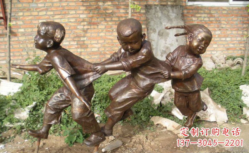 廊坊铜雕老鹰—勇捕小鸡的动态展示